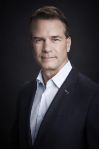 chris-overholt-head-shot